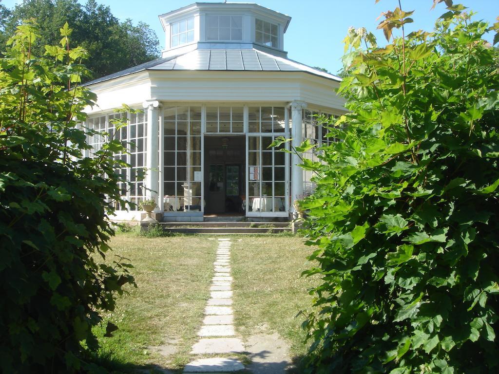 Bed and Breakfast Tullgarns Vardshus Vagnhärad Exterior foto