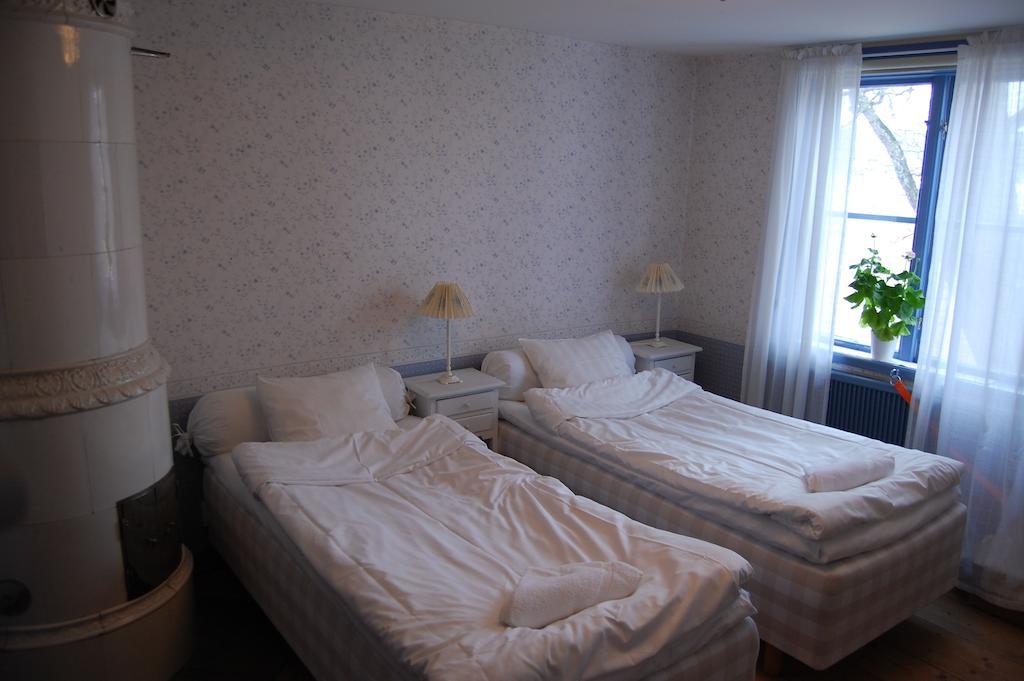 Bed and Breakfast Tullgarns Vardshus Vagnhärad Zimmer foto