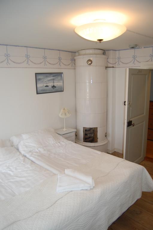 Bed and Breakfast Tullgarns Vardshus Vagnhärad Zimmer foto